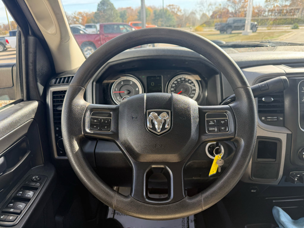 Used 2017 RAM 3500 Tradesman w/ Chrome Appearance Group image 15