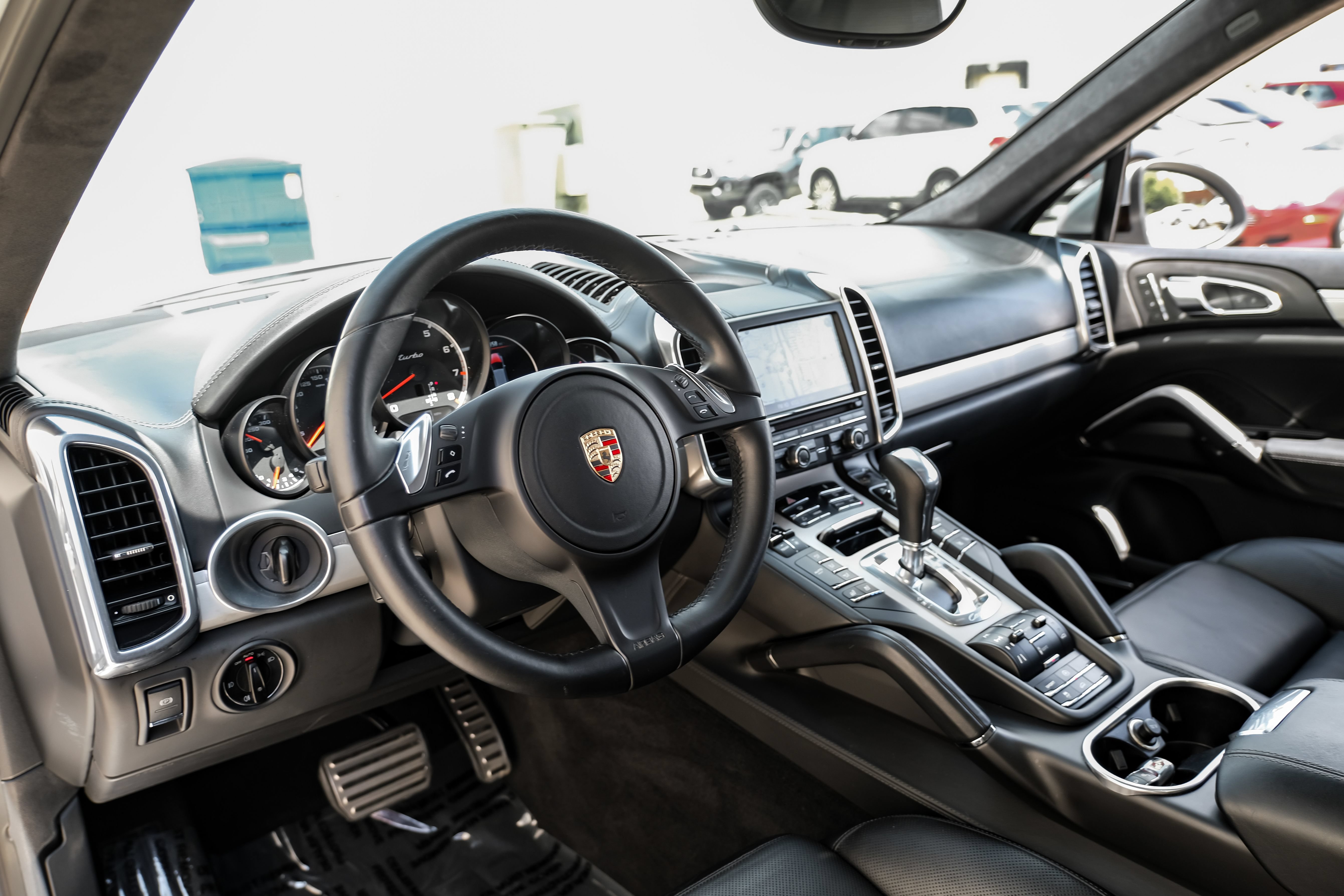 Used 2013 Porsche Cayenne Turbo AWD/4WD image 2