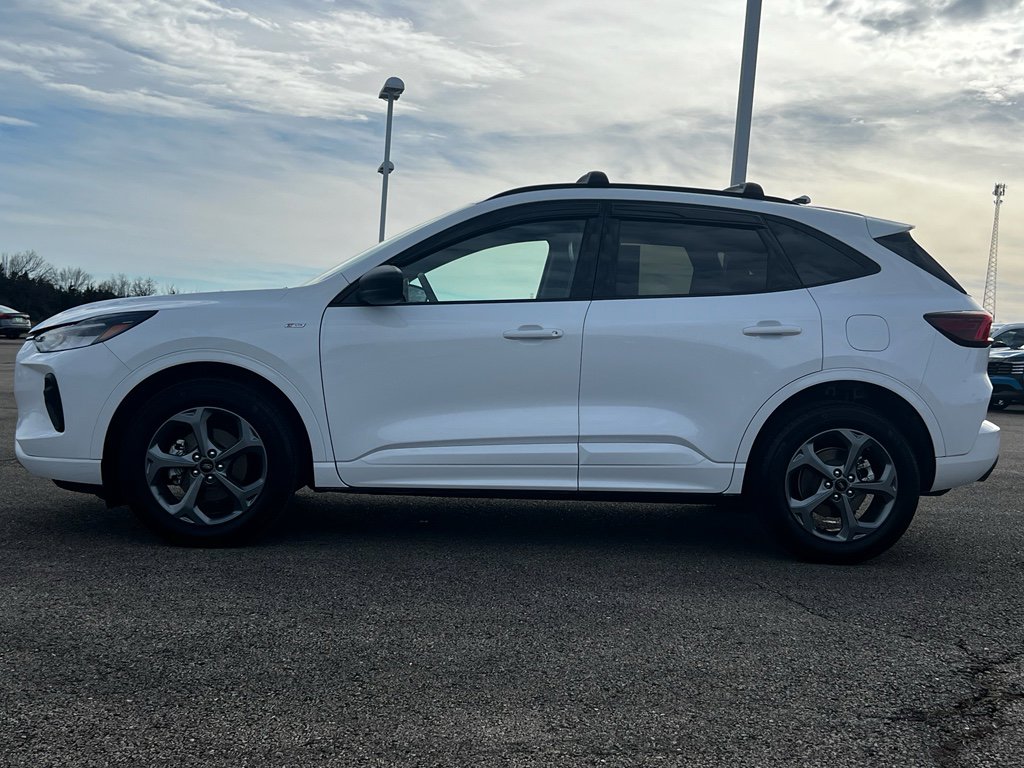 Used 2023 Ford Escape ST-Line image 8