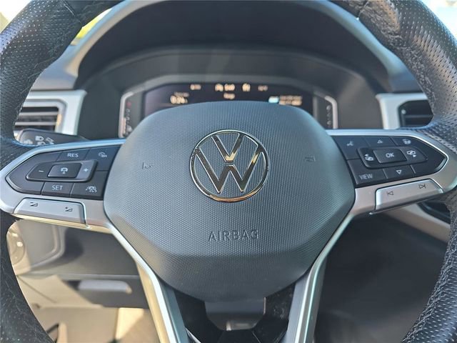 Used 2022 Volkswagen Atlas Cross Sport SEL R-Line AWD/4WD image 24