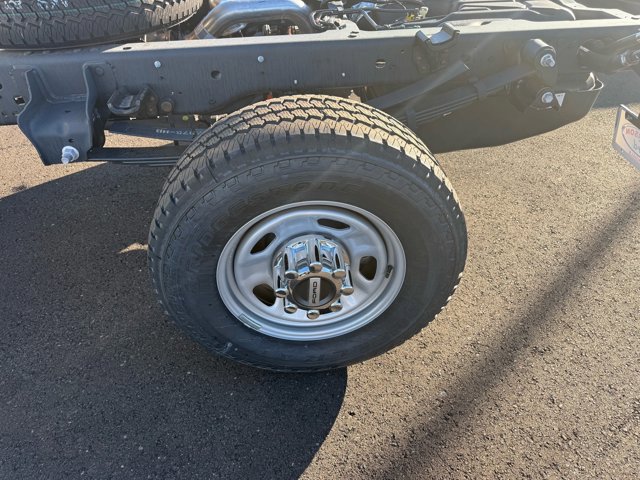 New 2026 Ford F350 XL w/ XL Chrome Package image 18