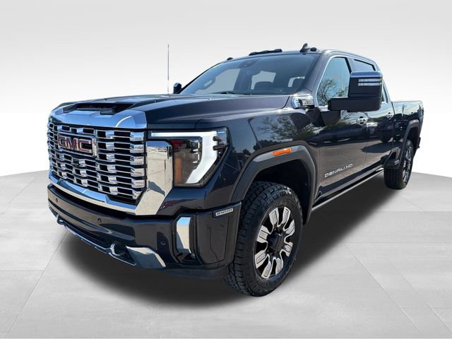 Used 2024 GMC Sierra 2500 Denali w/ Denali Reserve Package AWD/4WD image 3