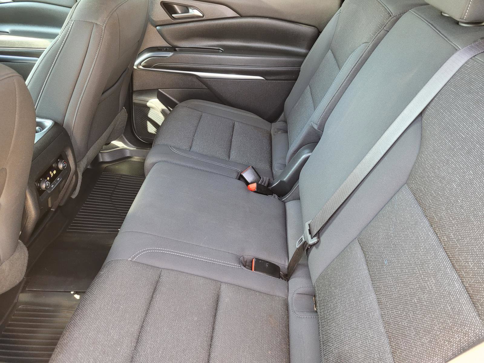 Used 2024 Chevrolet Traverse LT w/ Trailering Package FWD image 16