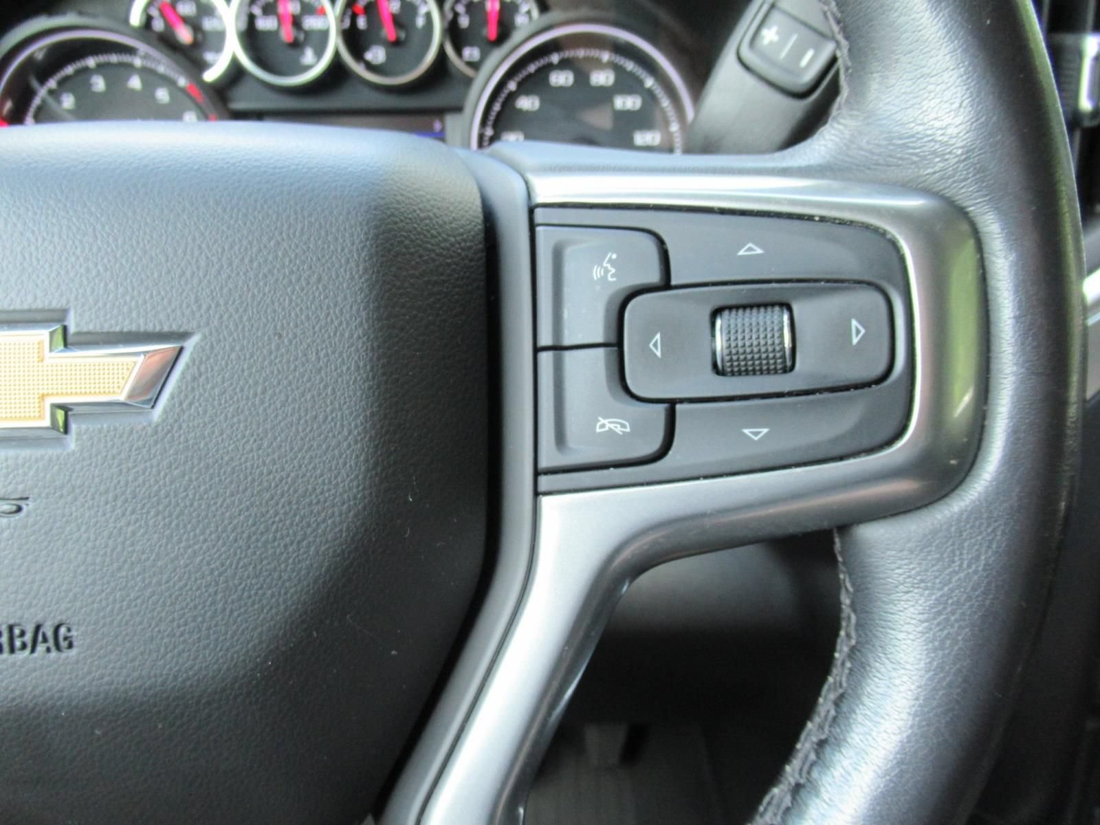 Used 2021 Chevrolet Silverado 1500 LTZ AWD/4WD image 24