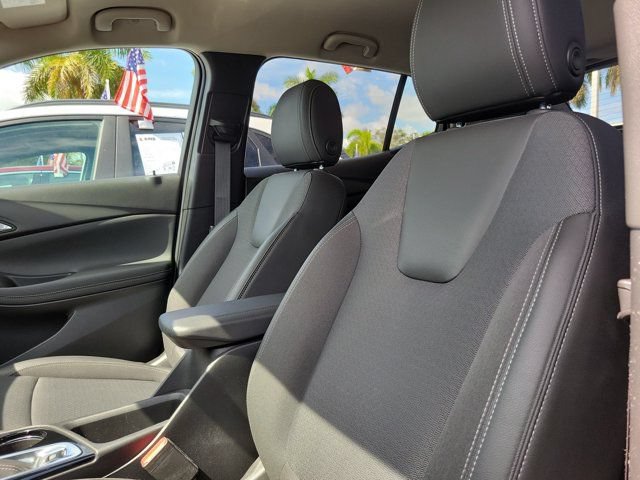 Used 2023 Buick Encore GX Select w/ Sport Touring Package FWD image 15