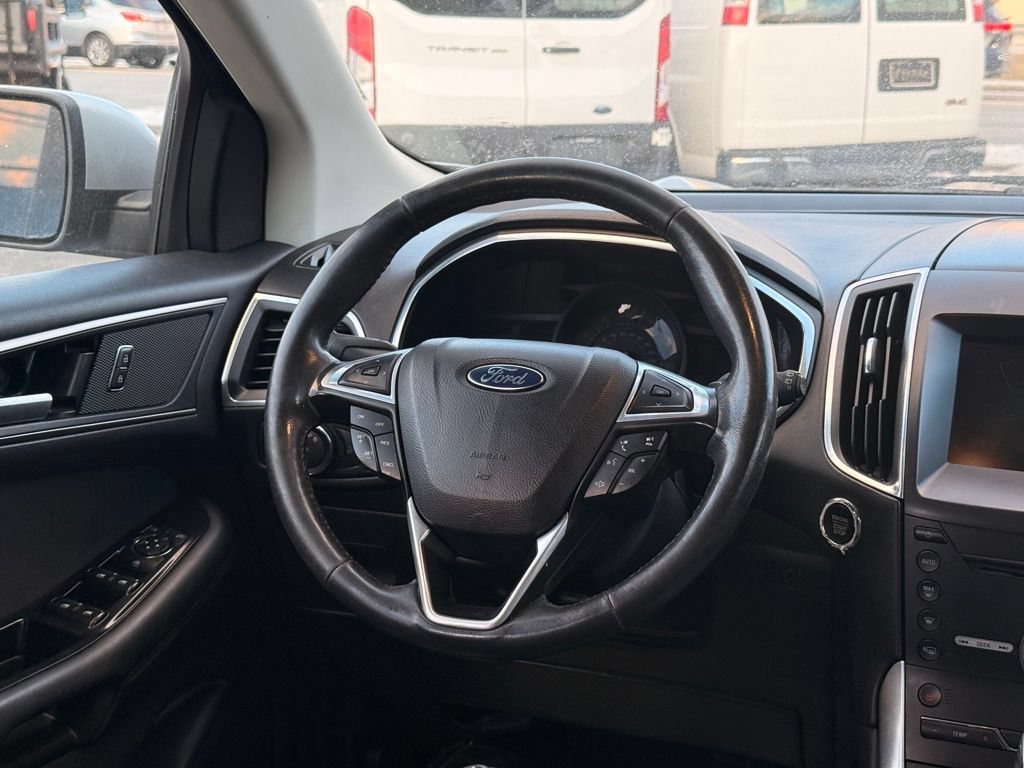 Used 2015 Ford Edge Titanium AWD/4WD image 34
