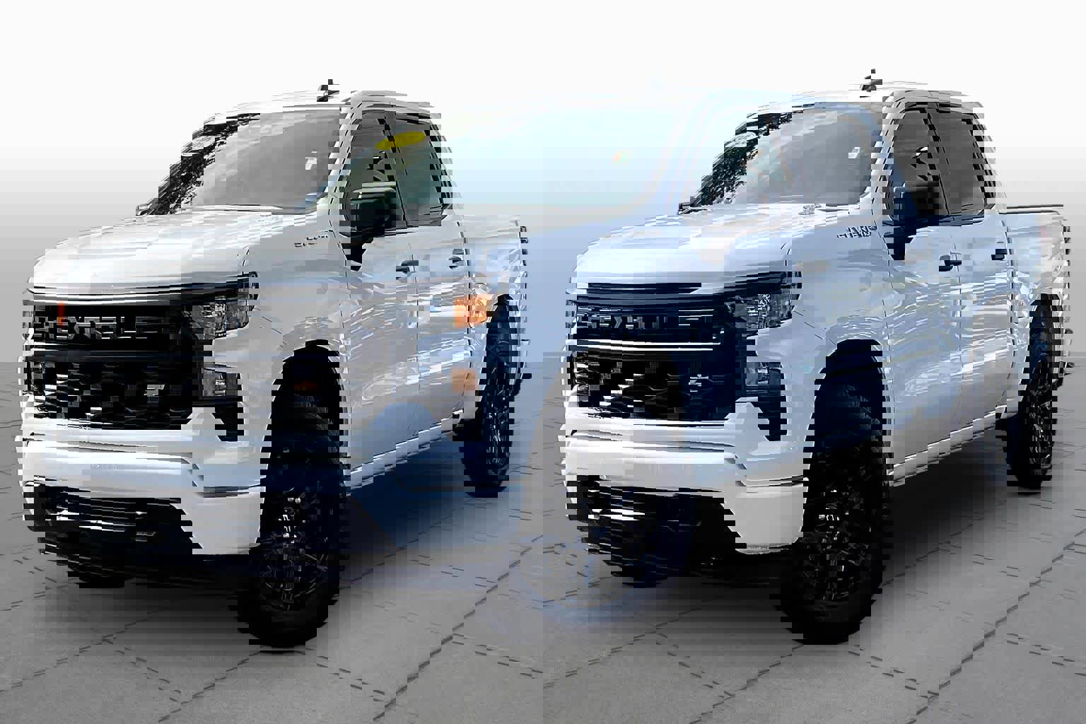 Used 2026 Chevrolet Silverado 1500 Custom image 2