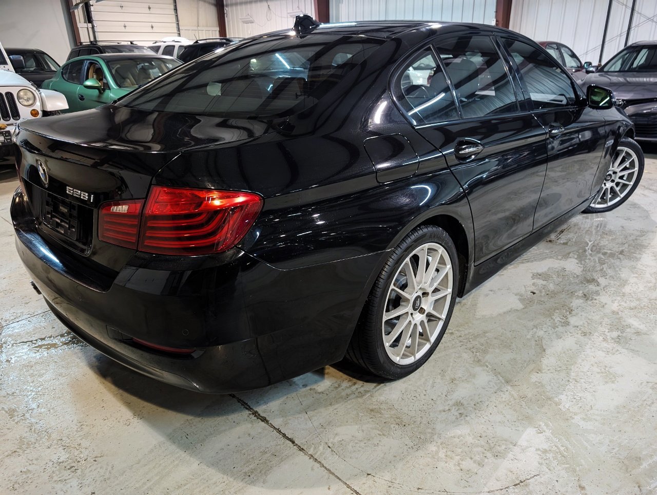 Used 2016 BMW 528i xDrive Sedan image 10