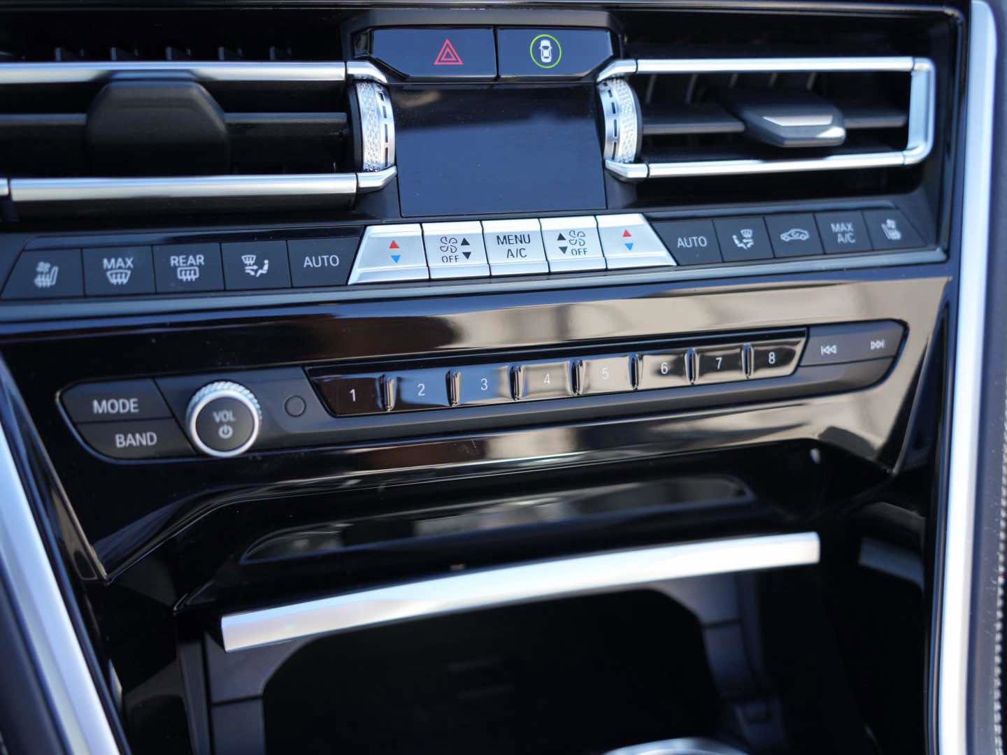 Used 2022 BMW M850i xDrive Convertible w/ M Carbon Exterior Package image 19