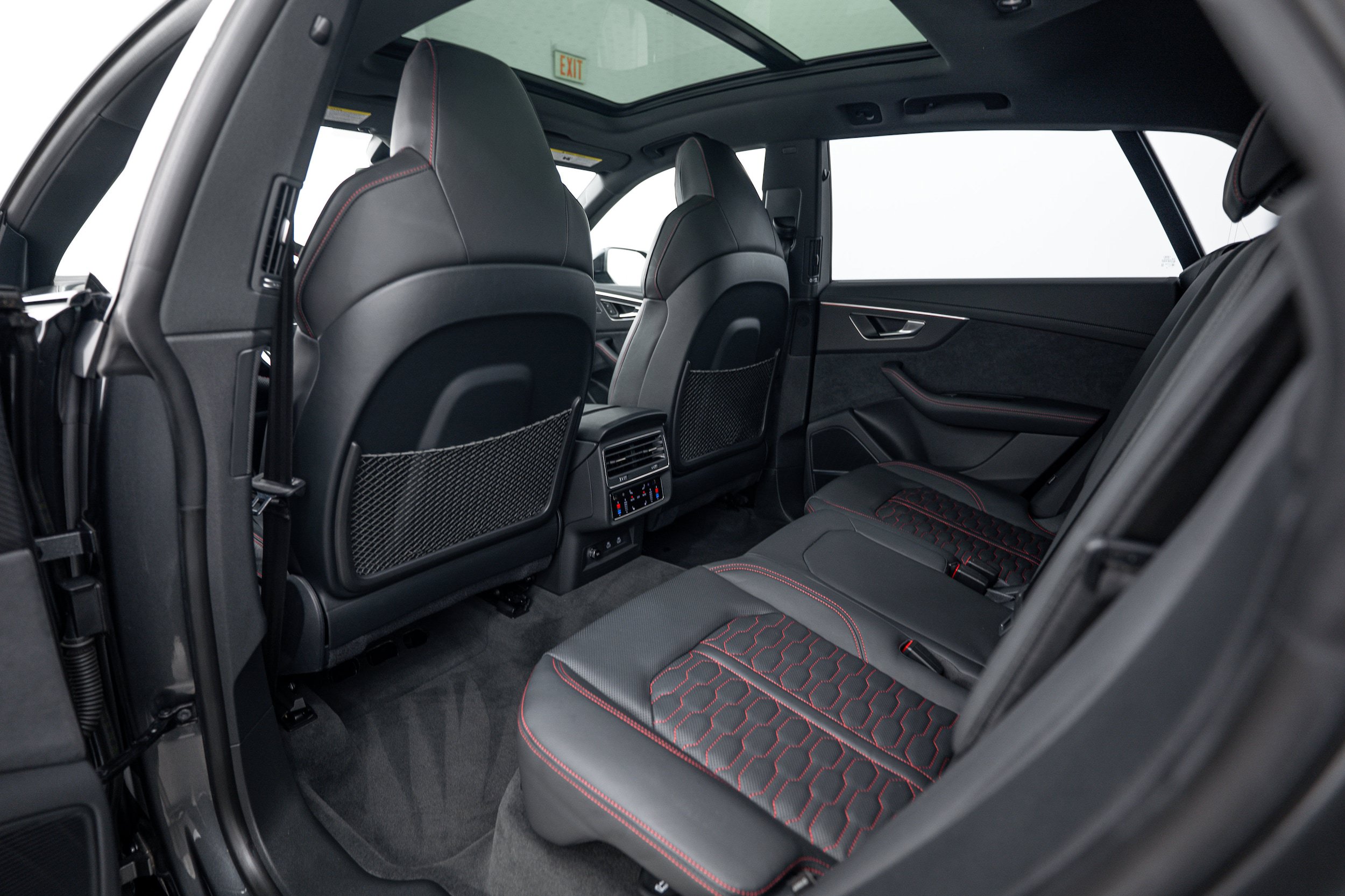 Used 2023 Audi RS Q8 w/ Black Optic Package AWD/4WD image 18