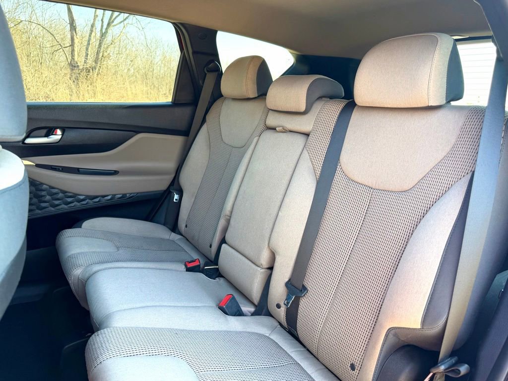 Used 2019 Hyundai Santa Fe SE AWD/4WD image 19
