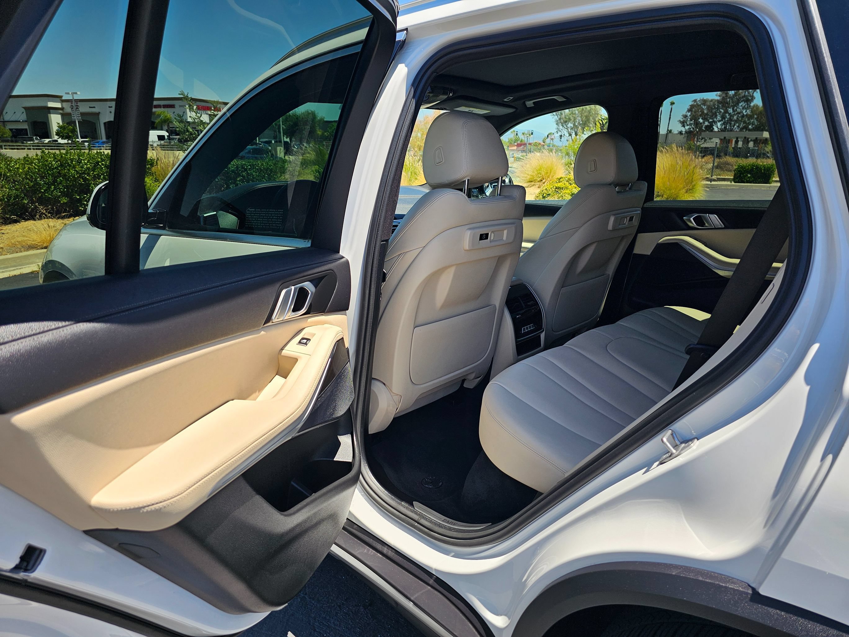 Used 2022 BMW X5 sDrive40i w/ Parking Assistance Package RWD image 18