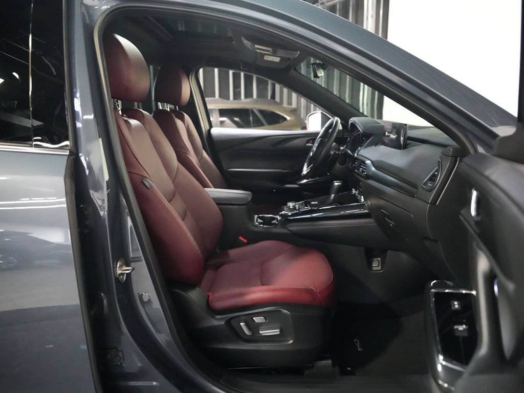 Used 2023 MAZDA CX-9 Carbon Edition AWD/4WD image 39