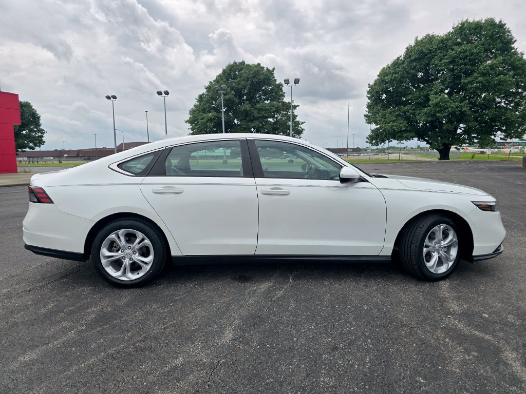 Used 2024 Honda Accord LX image 16