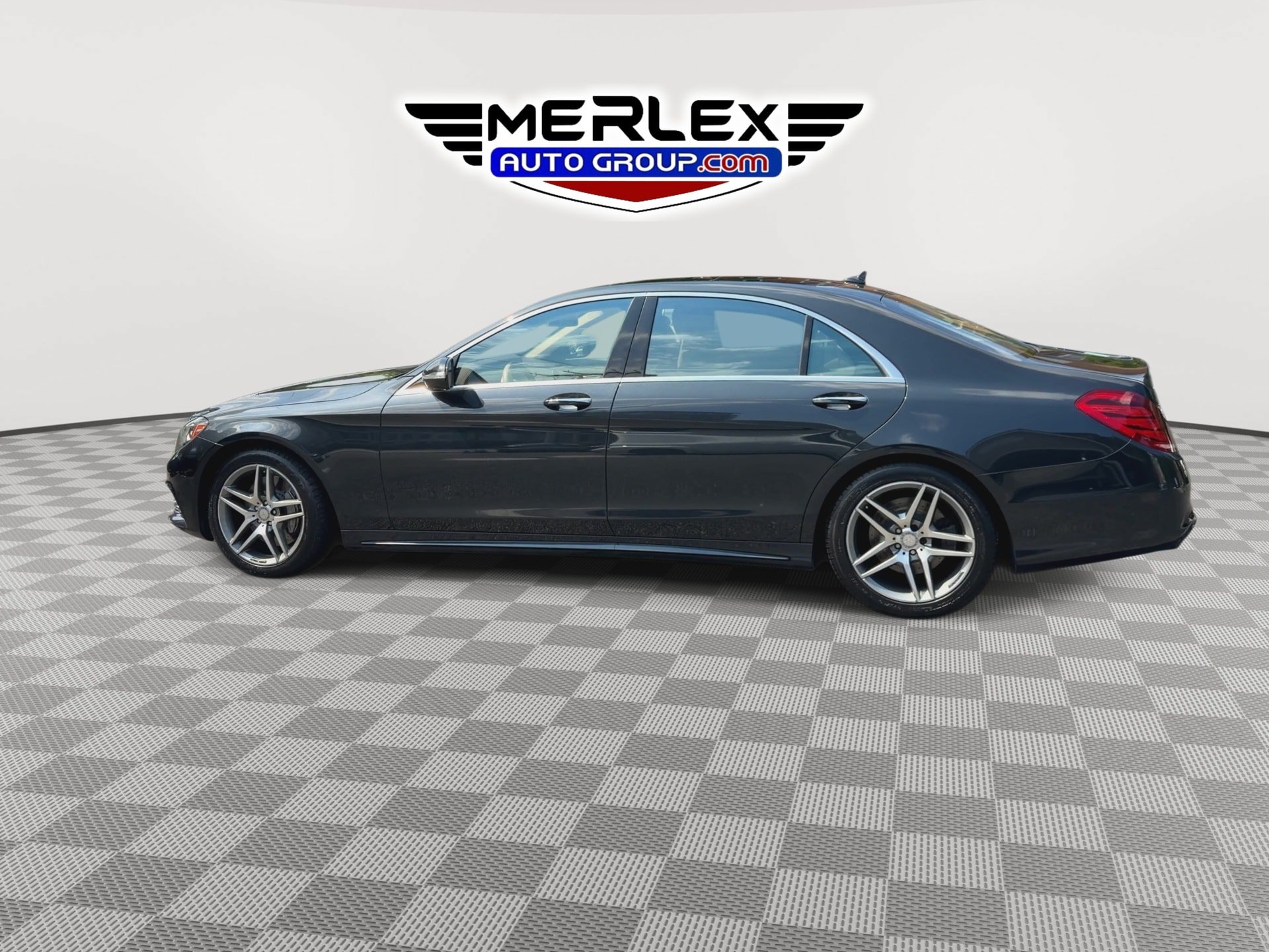 Used 2015 Mercedes-Benz S 550 4MATIC Sedan image 5