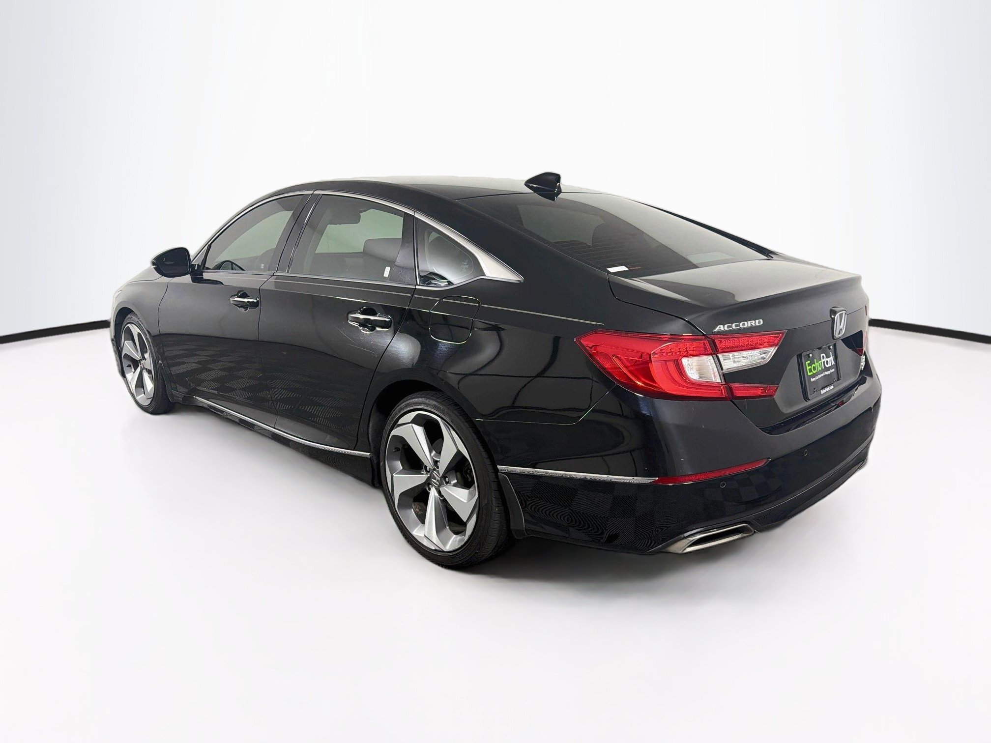 Used 2020 Honda Accord Touring image 5