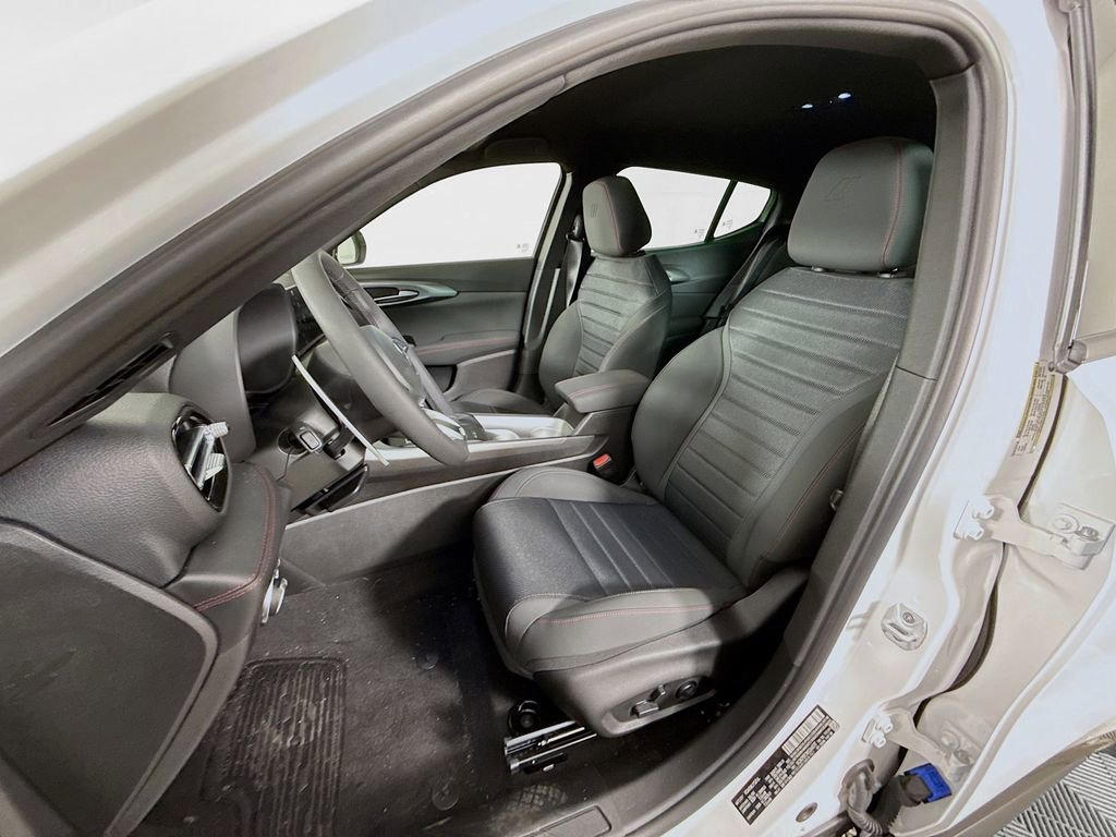 Used 2025 Dodge Hornet R/T image 22