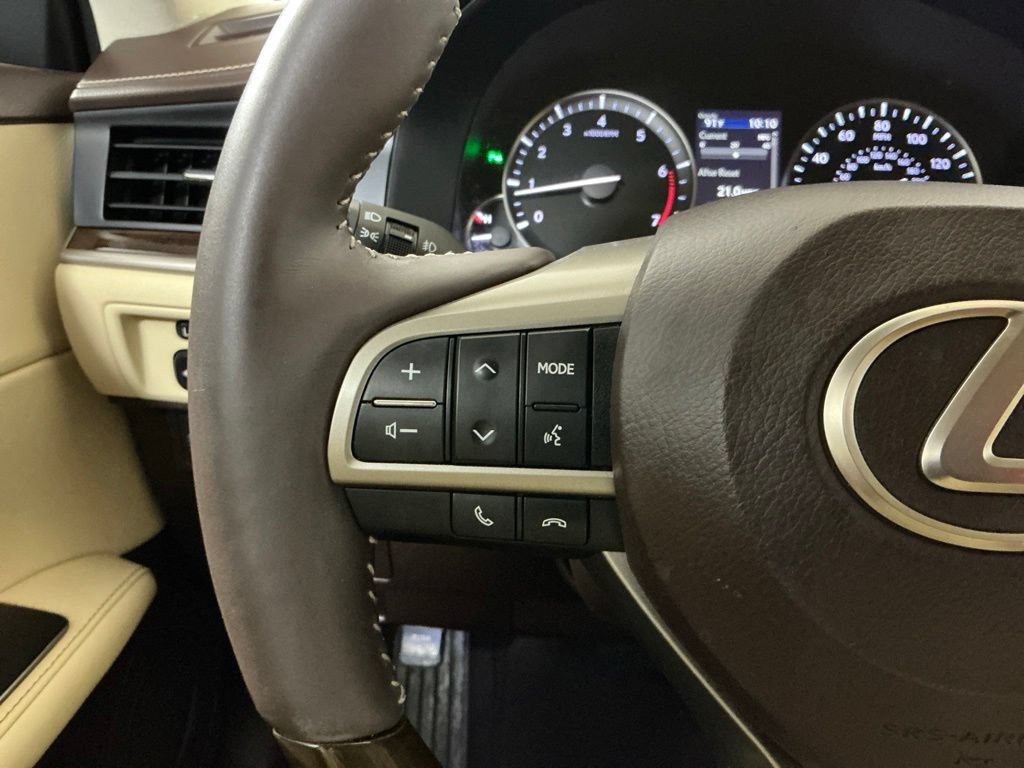 Used 2016 Lexus ES 350 w/ Premium Package w/Wood Trim FWD image 14