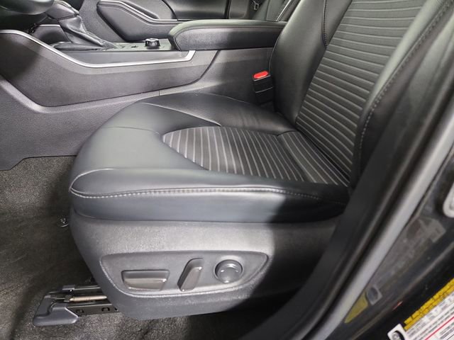 Used 2025 Toyota Highlander XSE AWD/4WD image 33