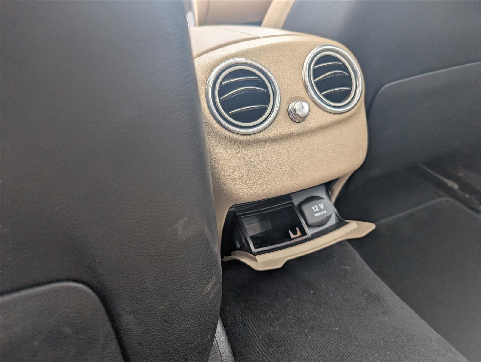 Used 2017 Mercedes-Benz C 300 4MATIC Sedan image 28