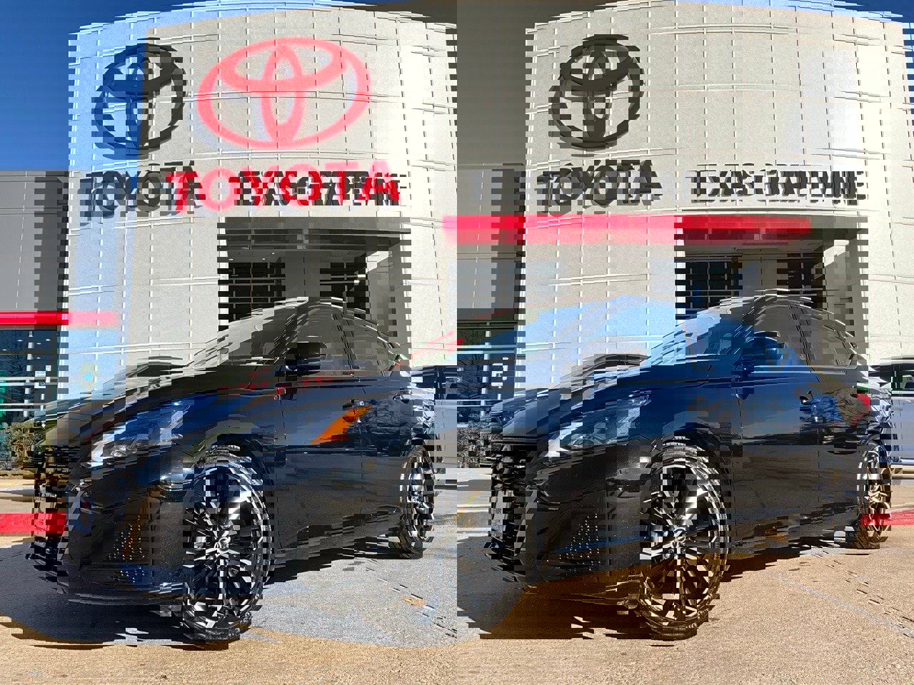 Used 2025 Nissan Altima 2.5 SR image 2