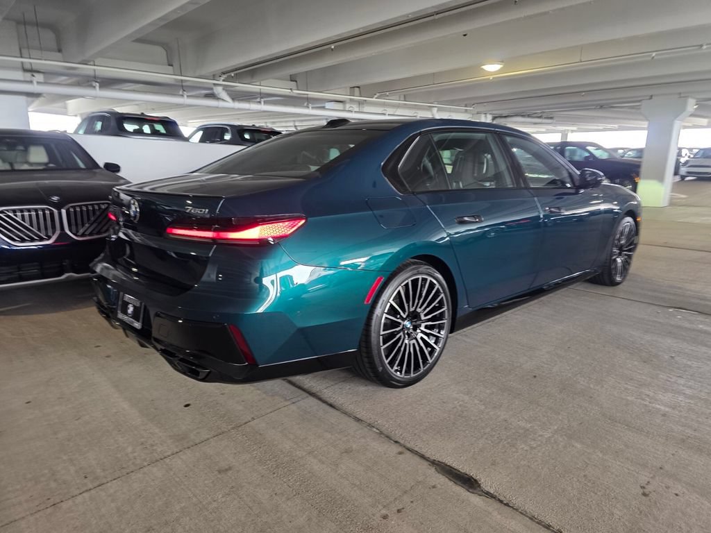 New 2026 BMW 760i xDrive w/ Premium Package AWD/4WD image 4