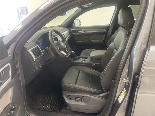 Certified 2023 Volkswagen Atlas Cross Sport SE image 7