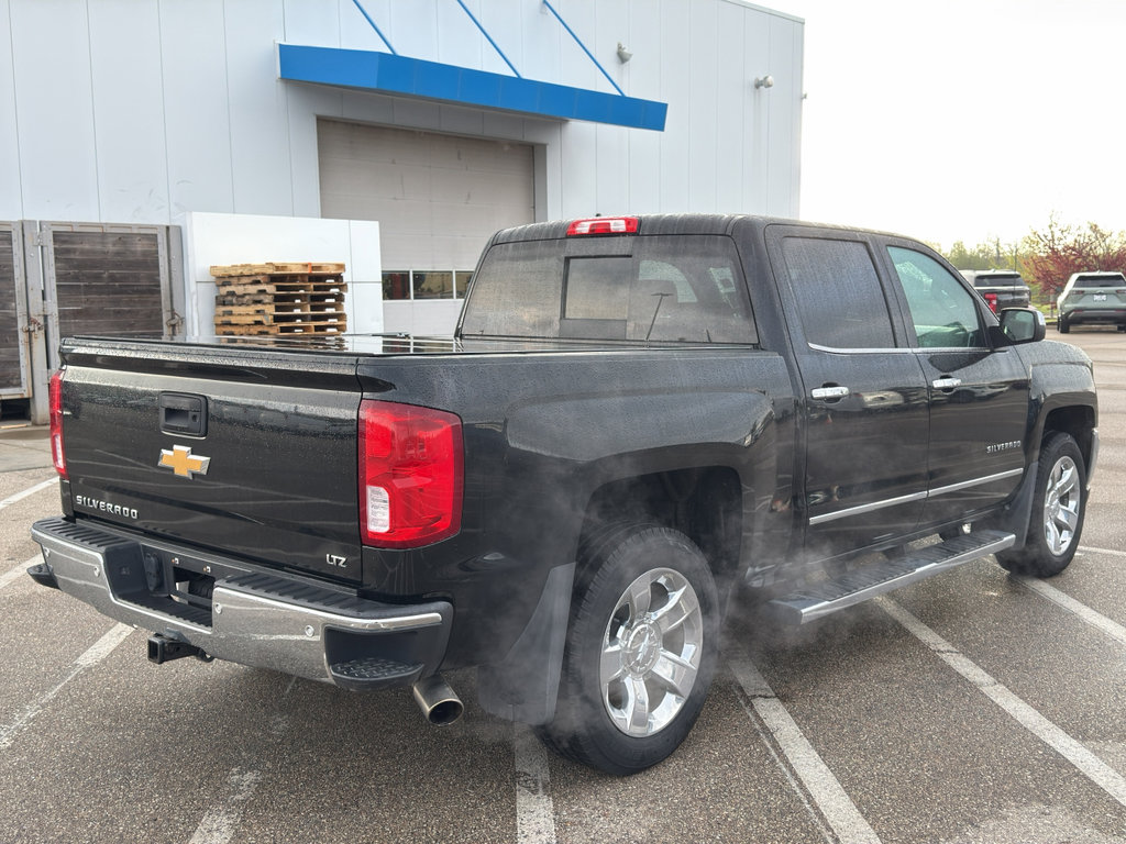 Used 2017 Chevrolet Silverado 1500 LTZ w/ Sport Package AWD/4WD image 5