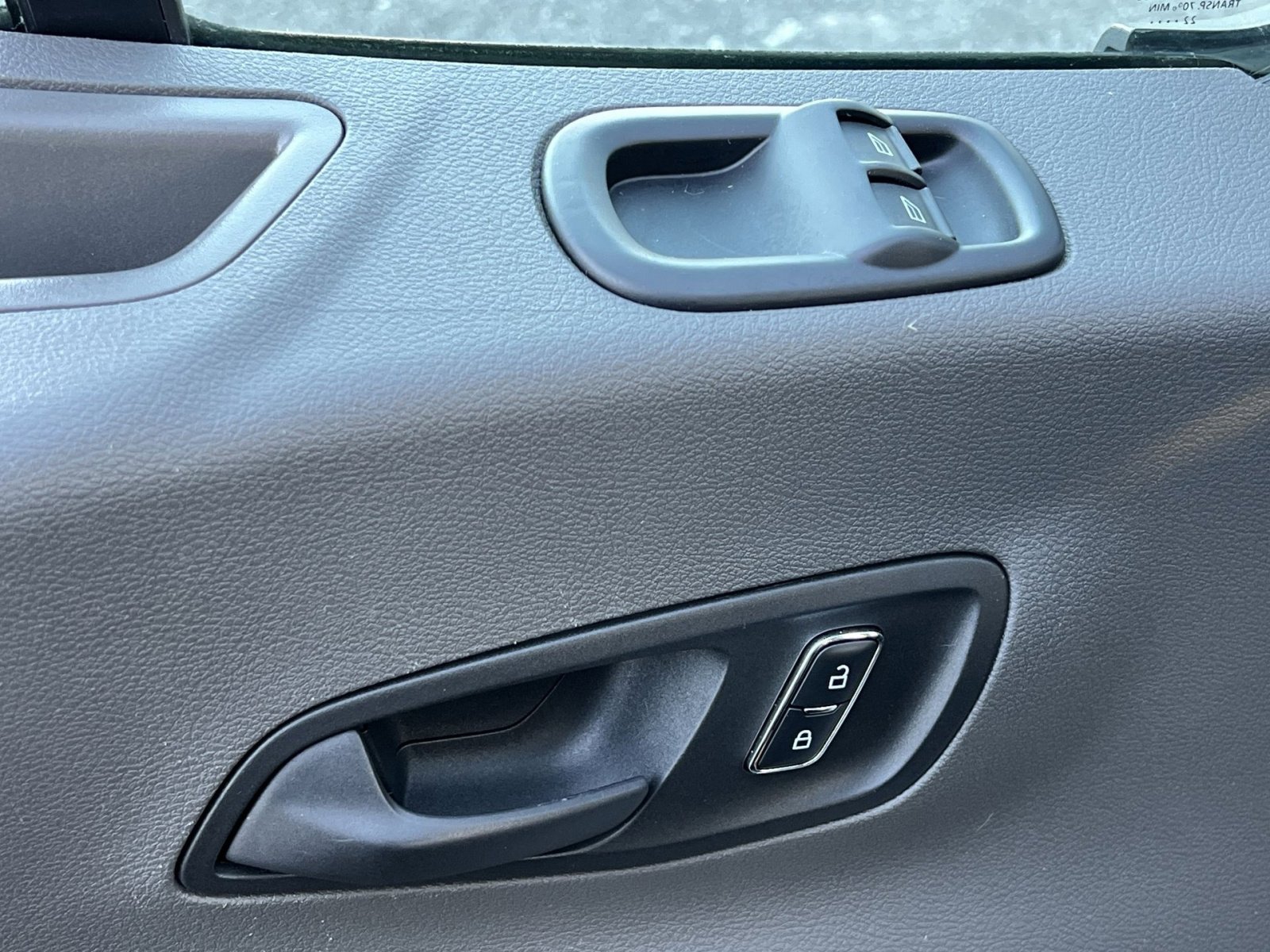 Used 2023 Ford Transit 350 XLT image 13