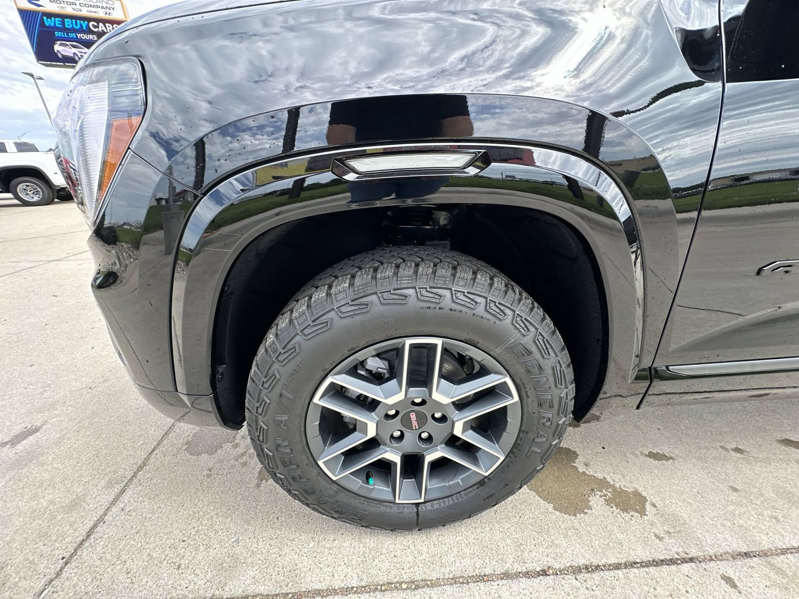 New 2026 GMC Terrain AT4 w/ Convenience Package III AWD/4WD image 33