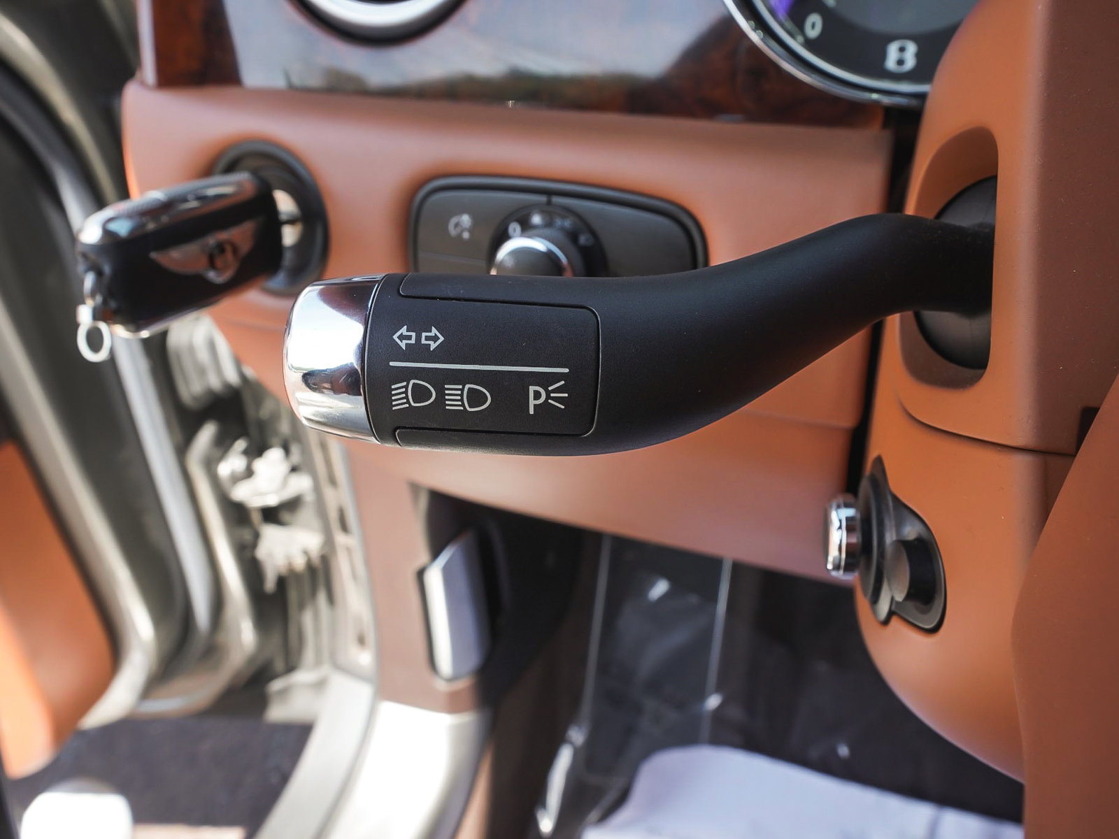 Used 2014 Bentley Flying Spur W12 AWD/4WD image 18