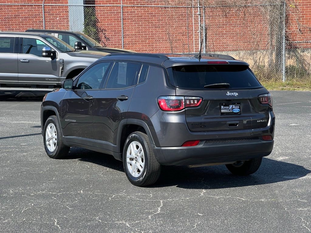 Used 2017 Jeep Compass Sport w/ Tech Group image 3