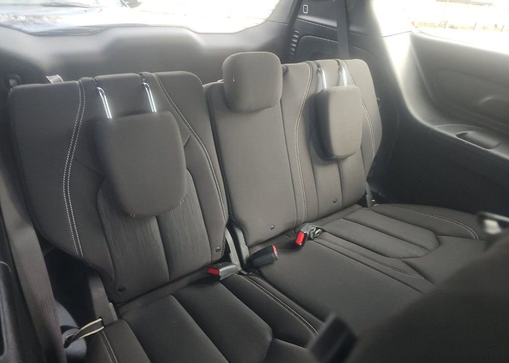 Used 2019 Chrysler Pacifica Touring Plus w/ S Appearance Package image 10