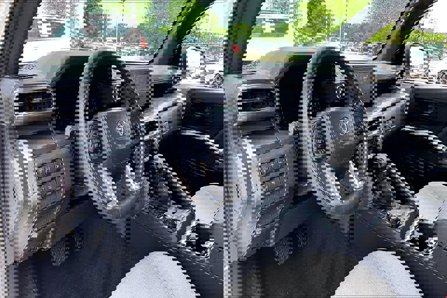 Used 2025 Toyota 4Runner SR5 image 16