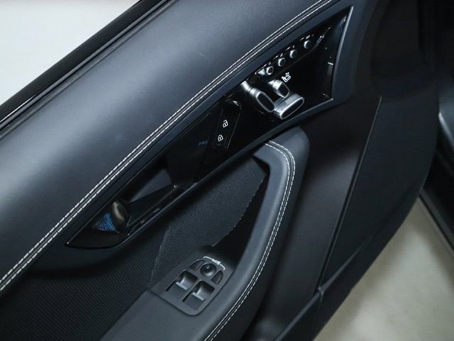 Used 2024 Jaguar F-TYPE R image 27