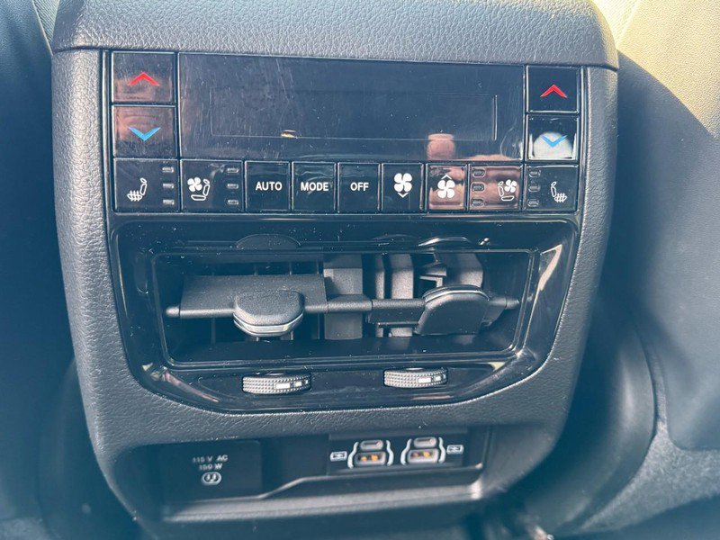 Used 2022 Jeep Grand Cherokee Summit image 12