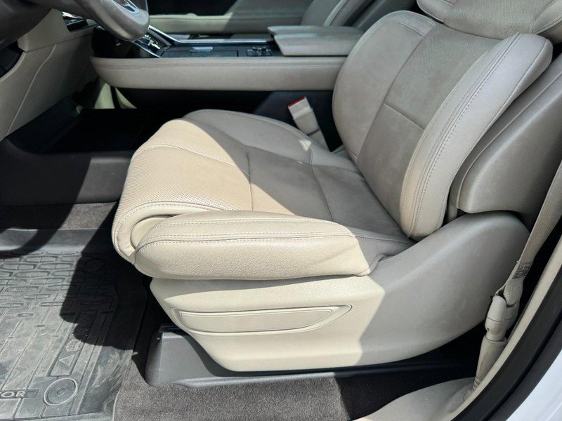 Used 2018 Lincoln Navigator L Reserve w/ Technology Package image 26