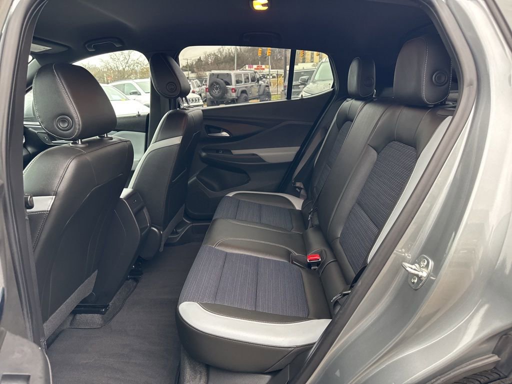 Used 2024 Buick Envista Preferred image 26