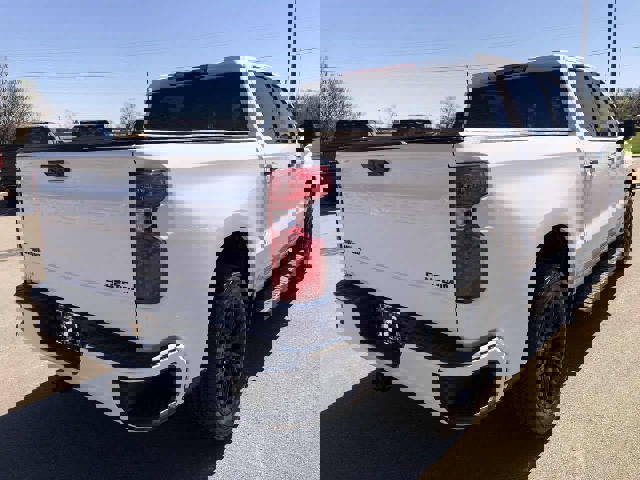 Used 2024 Chevrolet Silverado 1500 Custom image 5