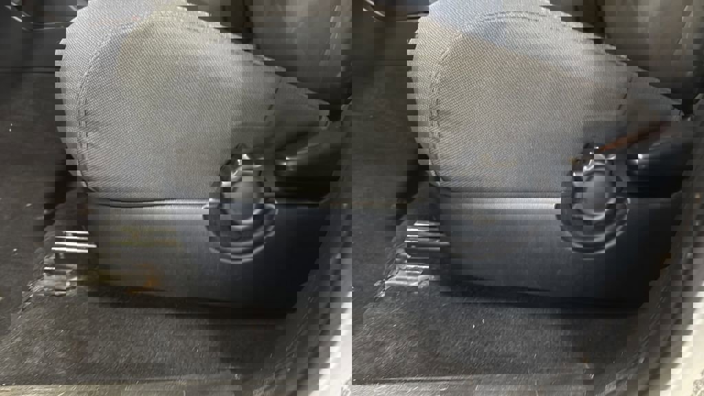 Used 2017 Toyota Tacoma TRD Sport w/ Tow Package image 31