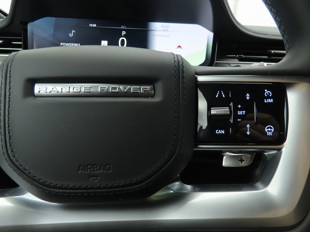 New 2025 Land Rover Range Rover Long Wheelbase SE image 13