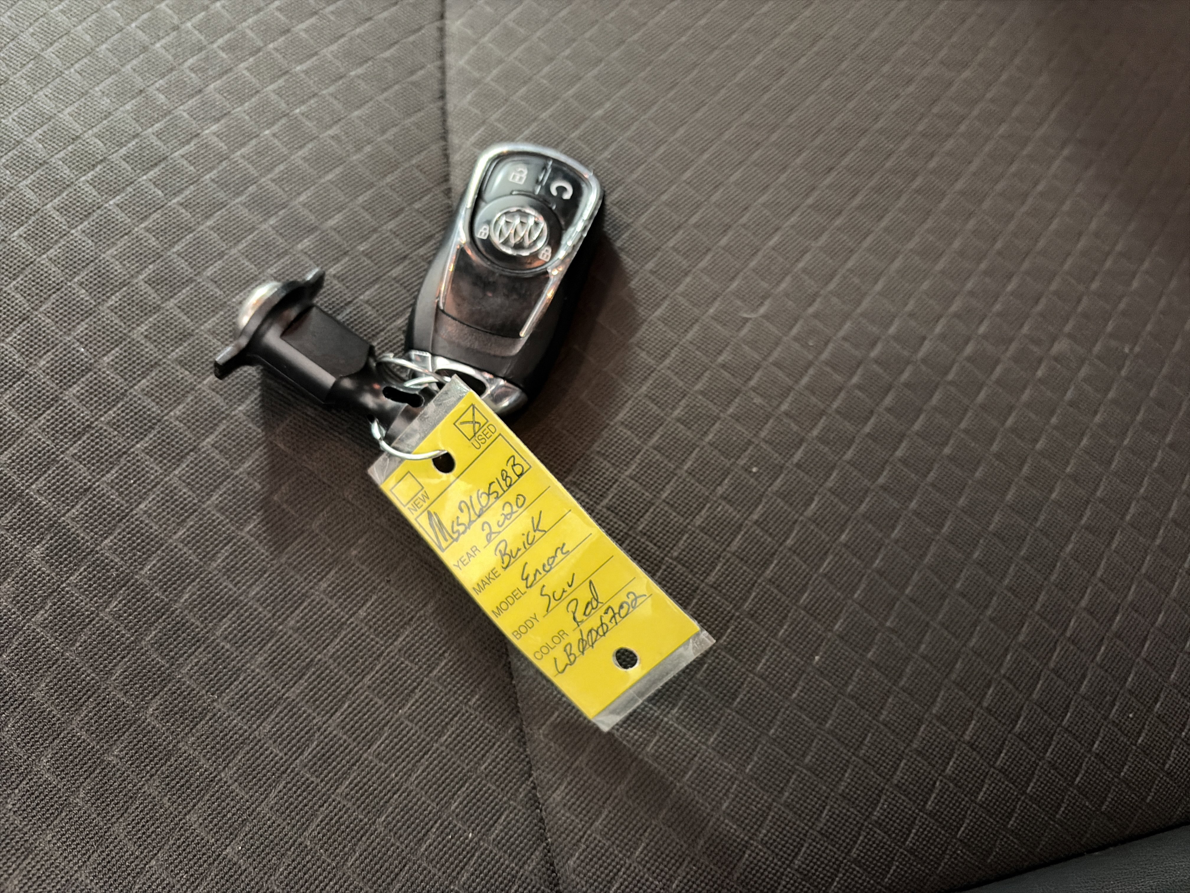 Used 2020 Buick Encore Preferred w/ Safety Package image 32