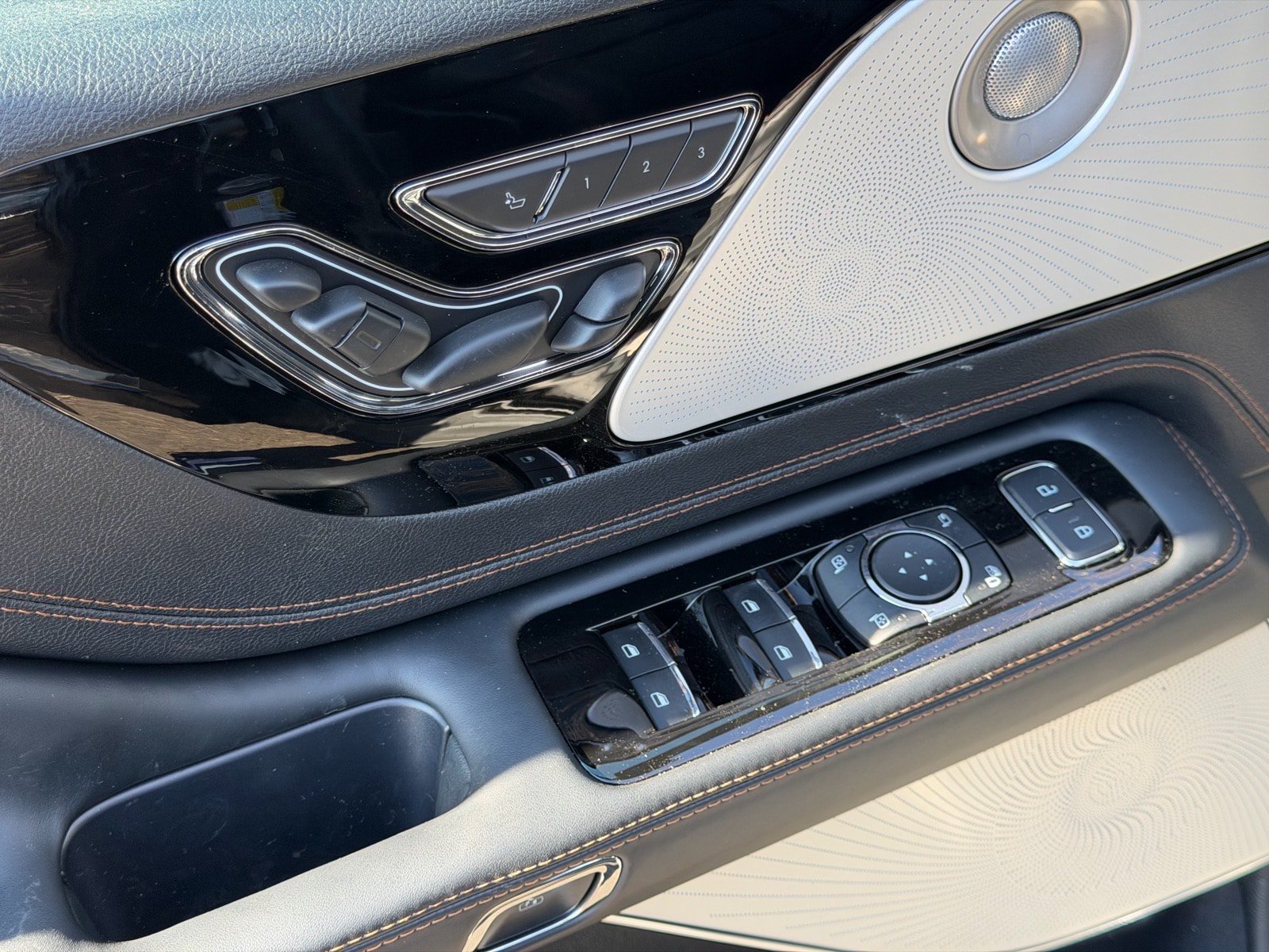 New 2026 Lincoln Aviator Black Label AWD/4WD image 26