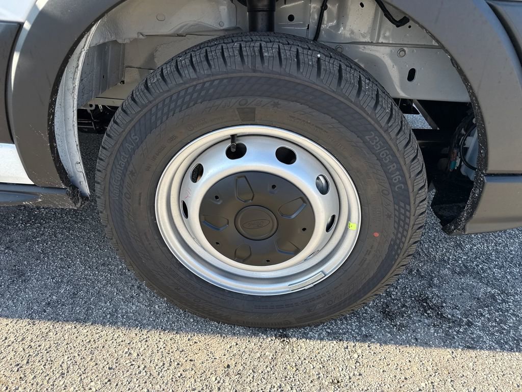 New 2026 Ford Transit 250 148 Medium Roof image 10