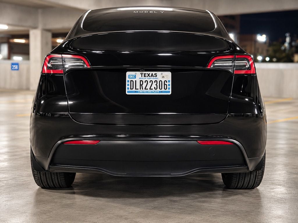 Used 2023 Tesla Model Y Long Range AWD/4WD image 11
