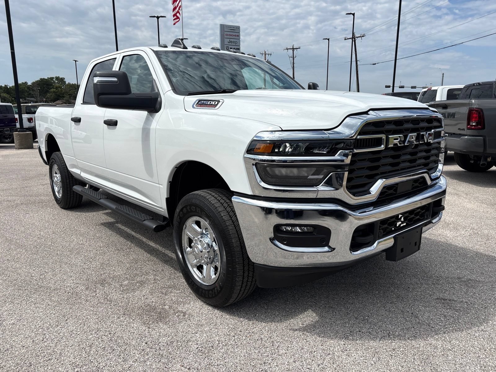 New 2026 RAM 2500 Tradesman AWD/4WD image 8