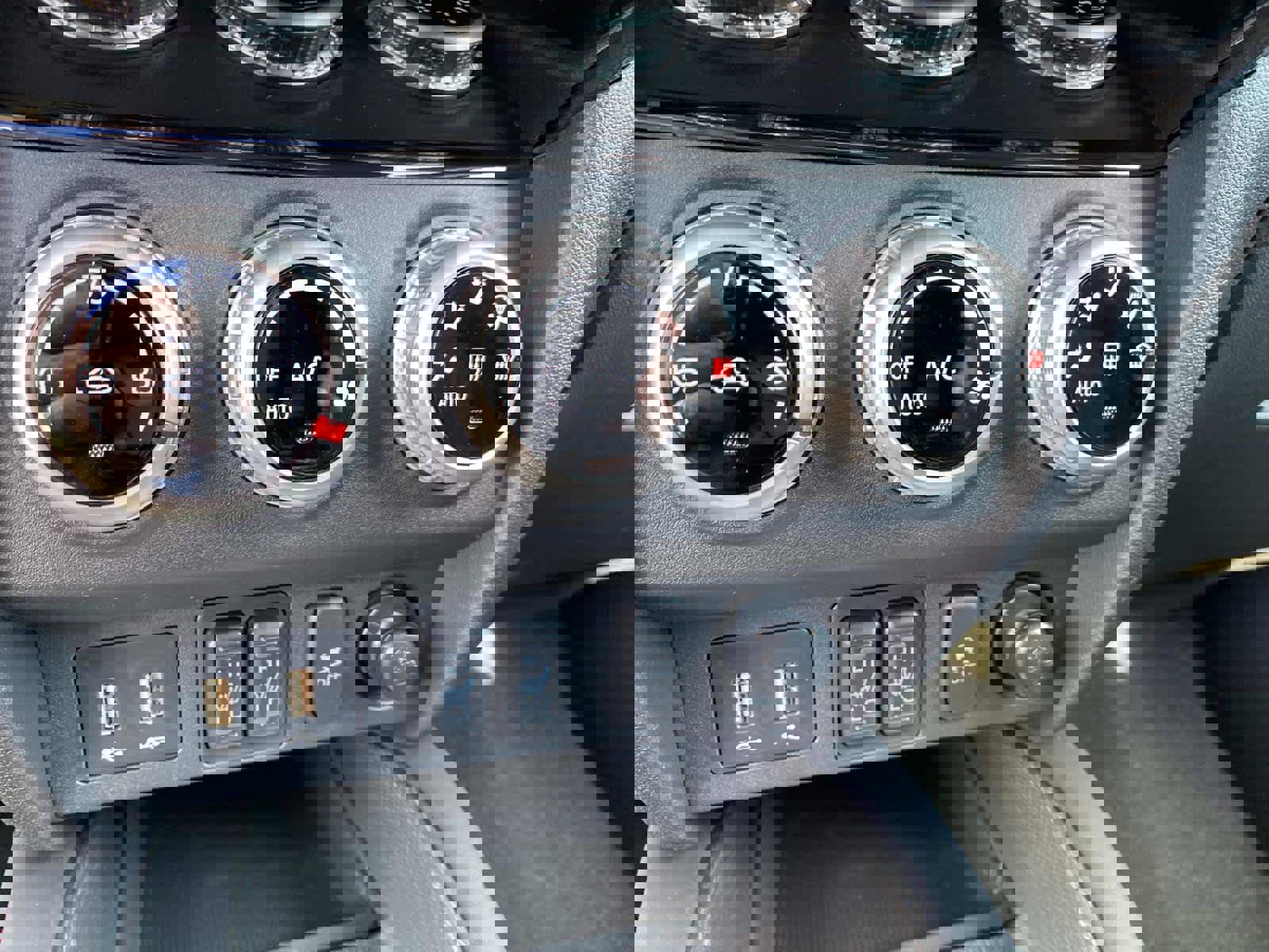 Used 2024 Mitsubishi Outlander Sport LE image 10