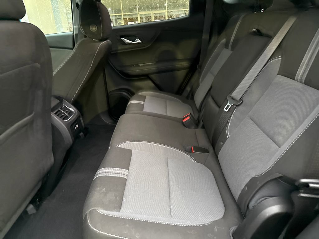 Used 2025 Chevrolet Blazer LT image 30