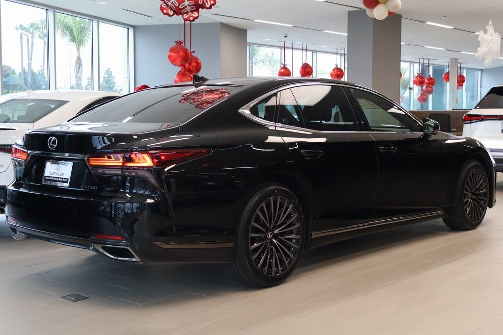 New 2026 Lexus LS 500 AWD image 3