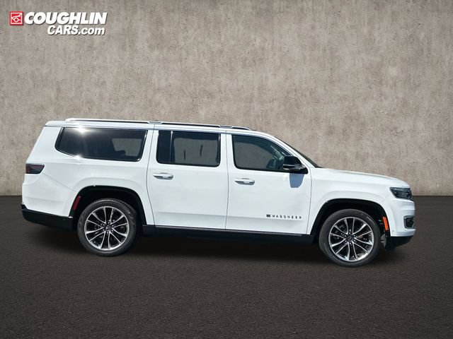 Used 2023 Jeep Wagoneer L Series III w/ Premium Group I AWD/4WD image 3